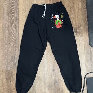 Peanuts Snoop Black Sweatpants with Holiday Christmas Design XS